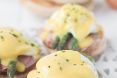 Eggs benedict